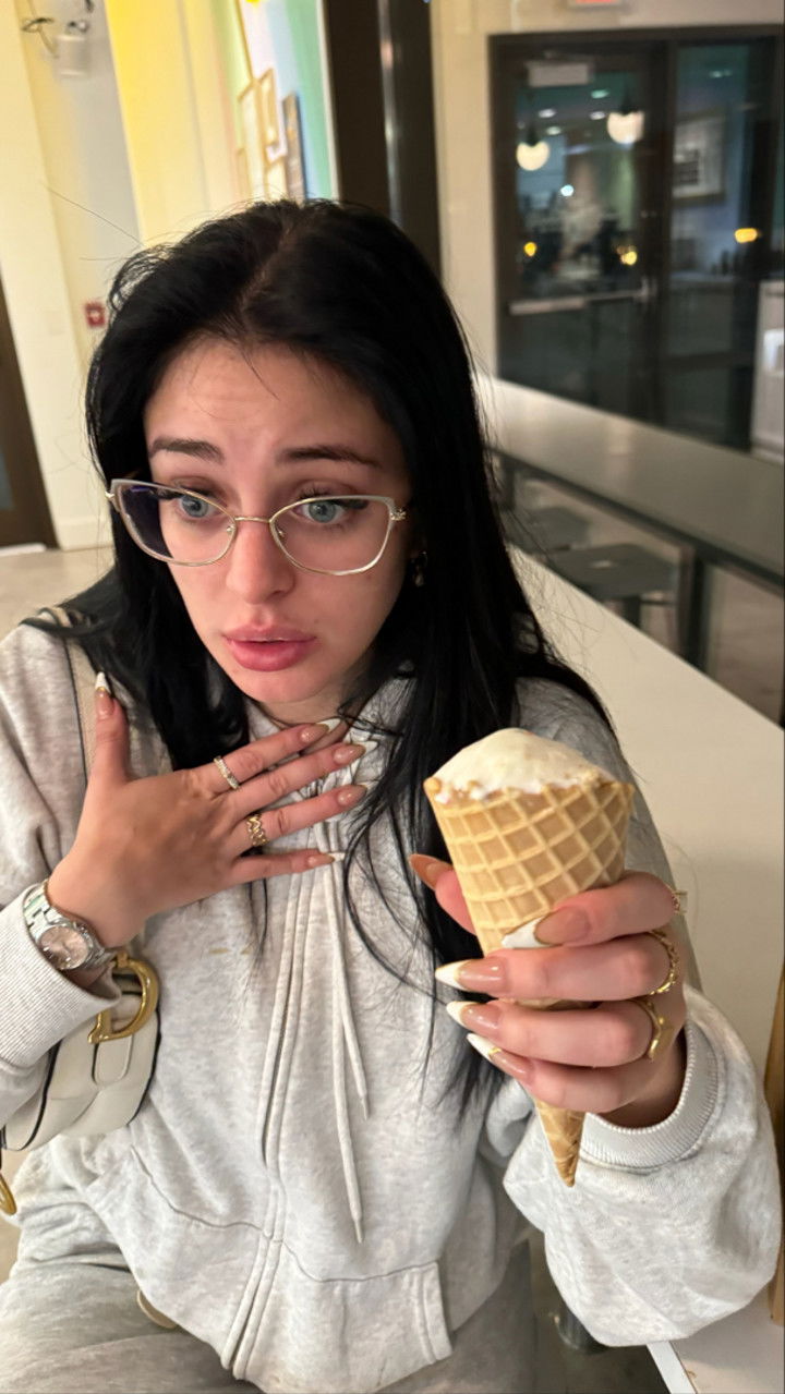 camilla_classy snapchat image archive image