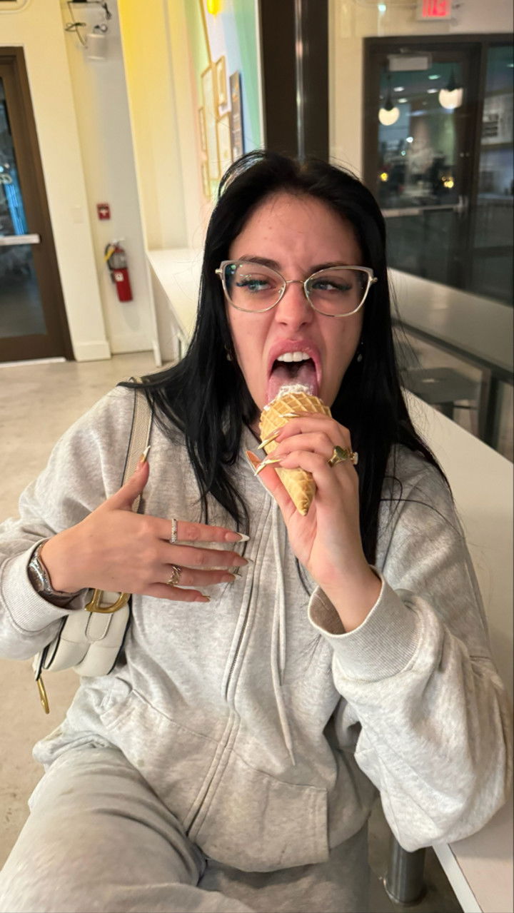 camilla_classy snapchat image archive image