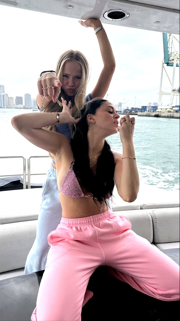 camilla_classy snapchat image archive image