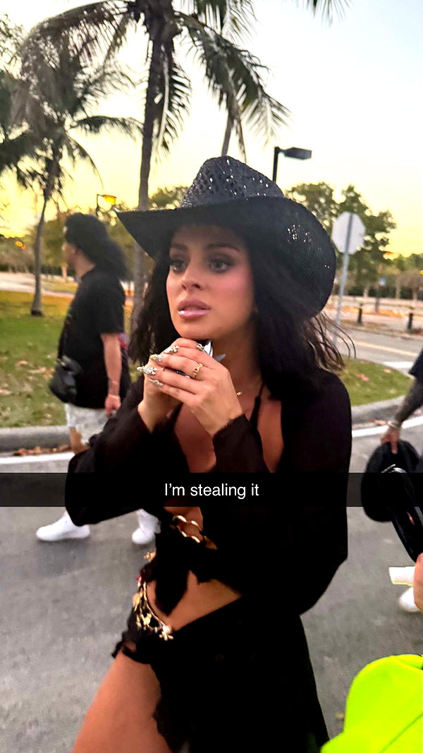 camilla_classy snapchat image archive image