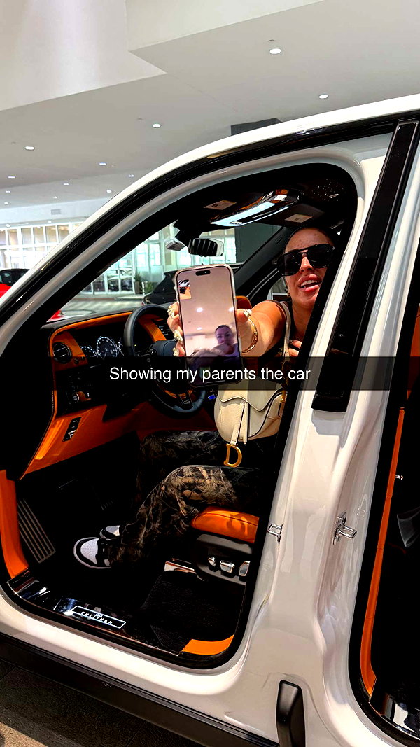 camilla_classy snapchat image archive image