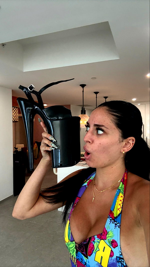 camilla_classy snapchat image archive image