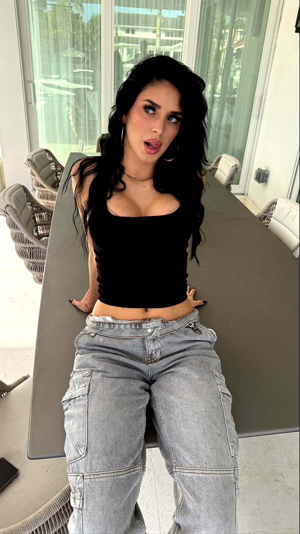 camilla_classy snapchat image archive image