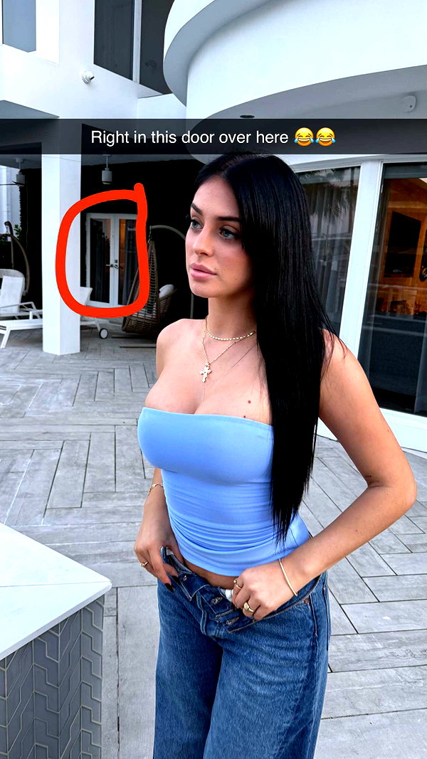 camilla_classy snapchat image archive image