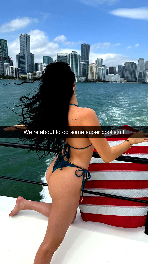 camilla_classy snapchat image archive image