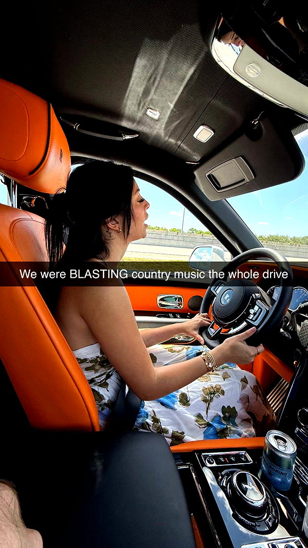 camilla_classy snapchat image archive image
