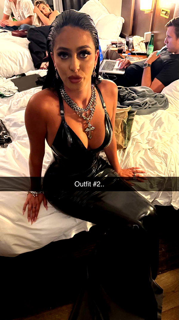 camilla_classy snapchat image archive image