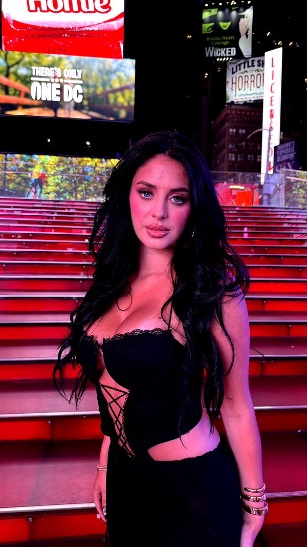 camilla_classy snapchat image archive image