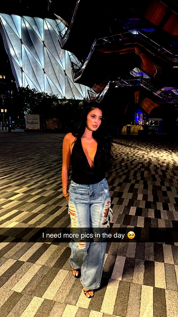 camilla_classy snapchat image archive image