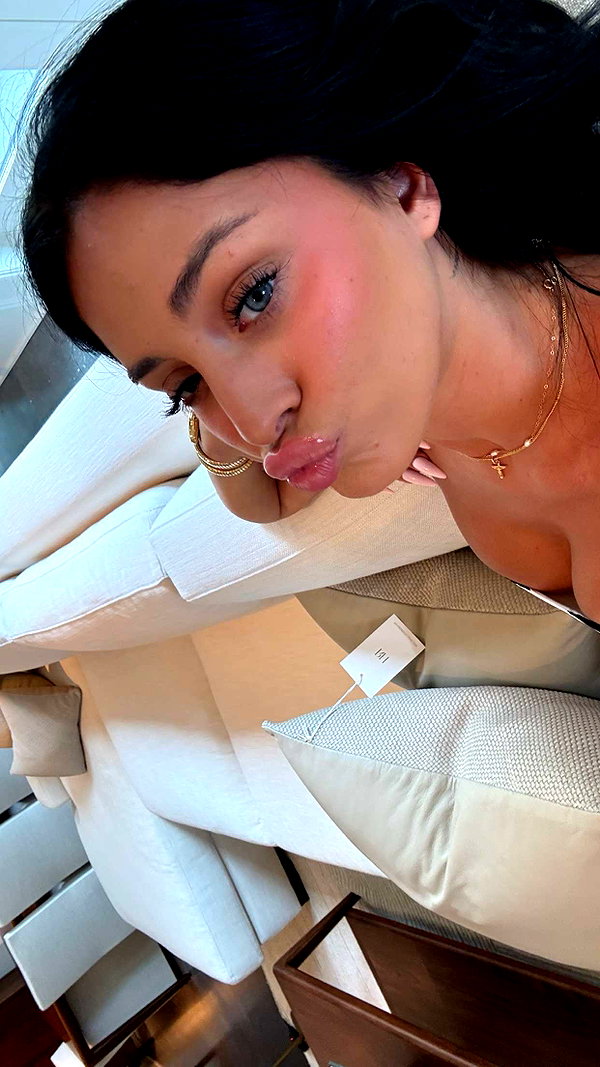 camilla_classy snapchat image archive image