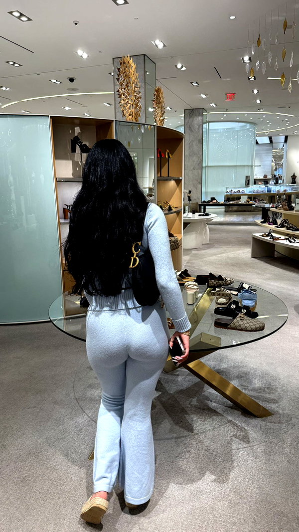 camilla_classy snapchat image archive image