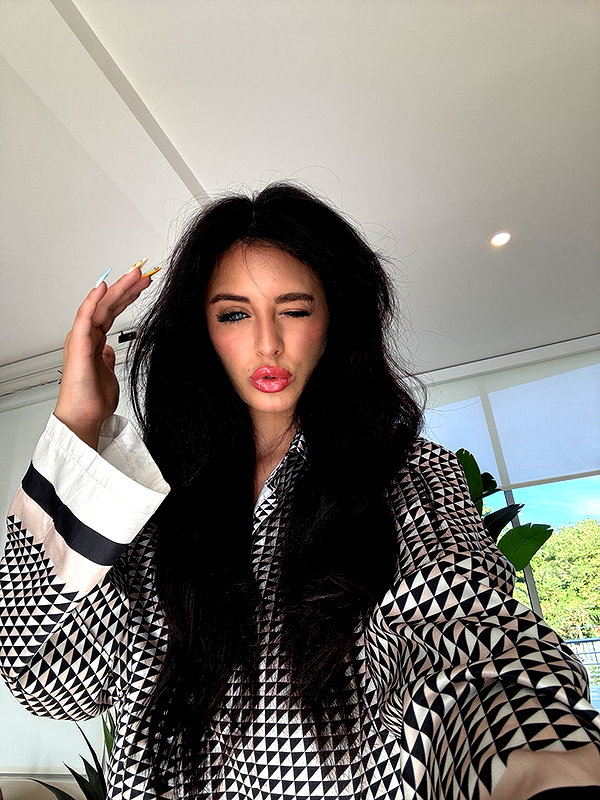 camilla_classy snapchat image archive image