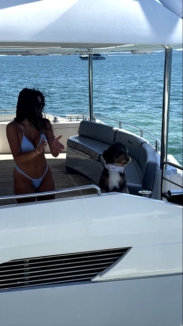 camilla_classy snapchat image archive image