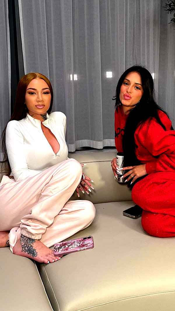 camilla_classy snapchat image archive image
