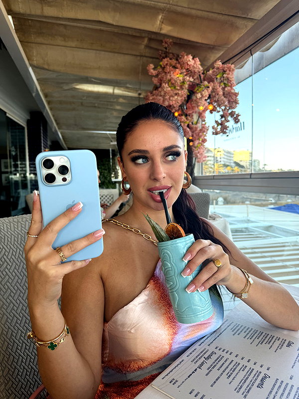 camilla_classy snapchat image archive image