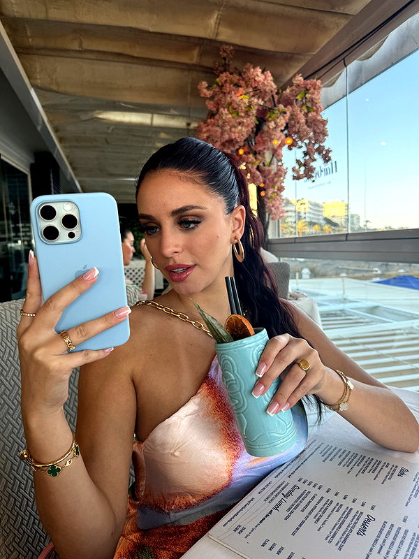 camilla_classy snapchat image archive image