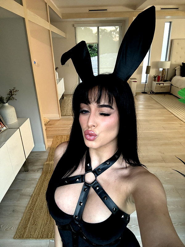 camilla_classy snapchat image archive image