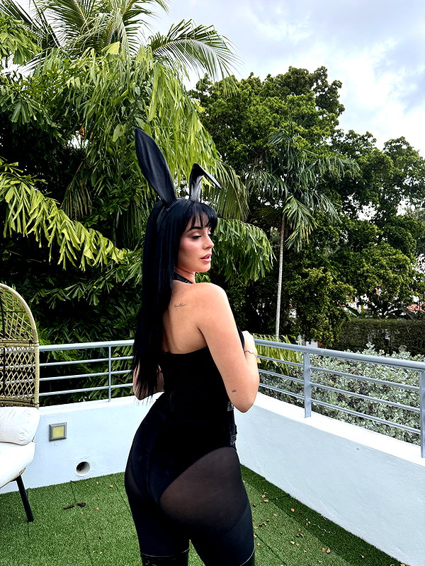 camilla_classy snapchat image archive image
