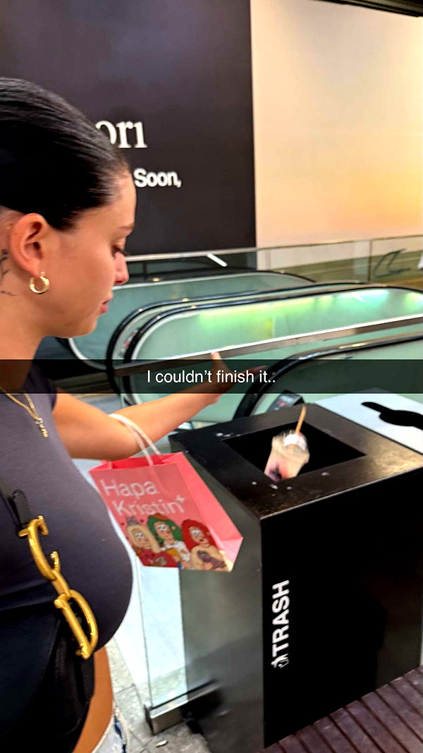 camilla_classy snapchat image archive image