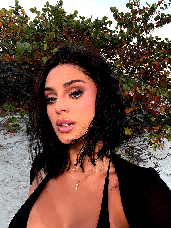 camilla_classy snapchat image archive image