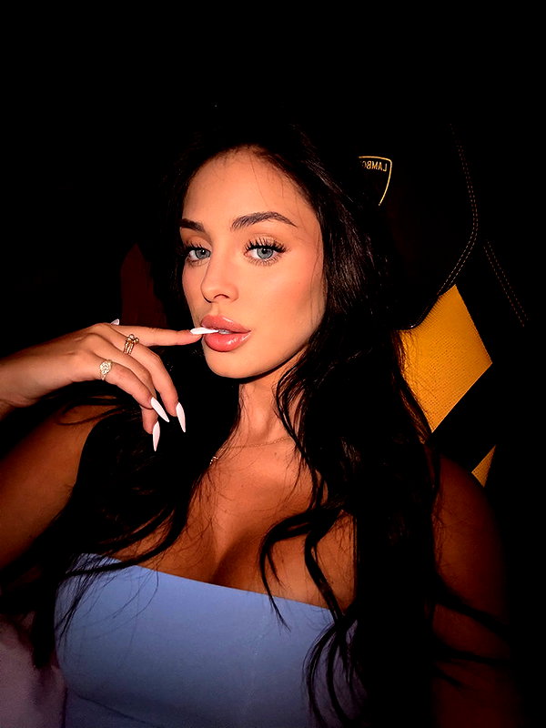 camilla_classy snapchat image archive image