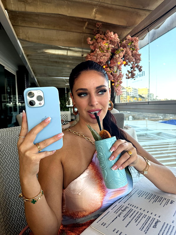 camilla_classy snapchat image archive image