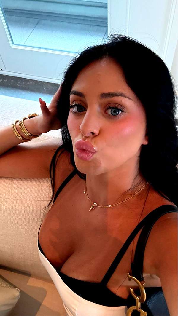 camilla_classy snapchat image archive image