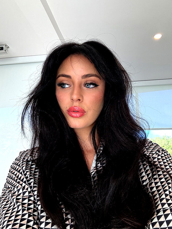 camilla_classy snapchat image archive image