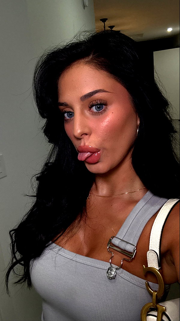 camilla_classy snapchat image archive image