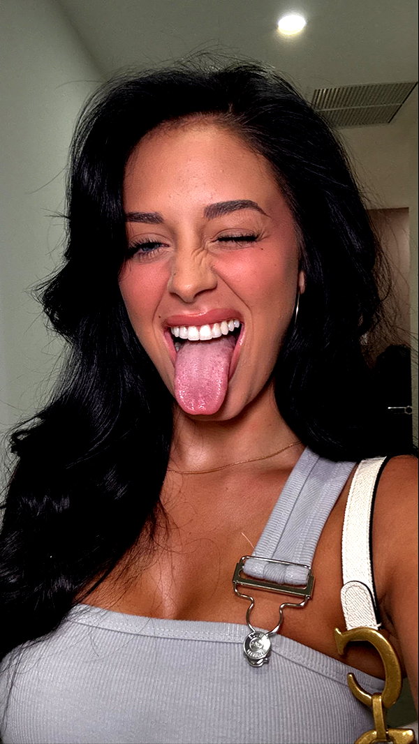 camilla_classy snapchat image archive image
