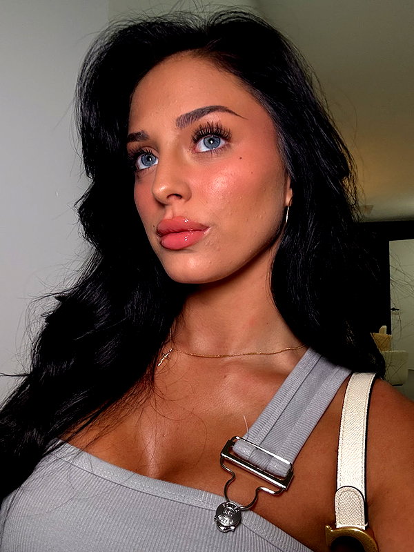 camilla_classy snapchat image archive image