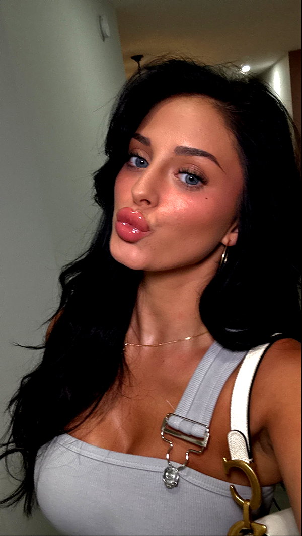 camilla_classy snapchat image archive image