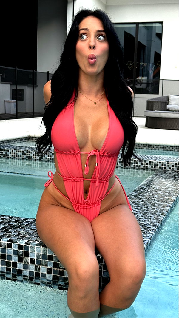 camilla_classy snapchat image archive image