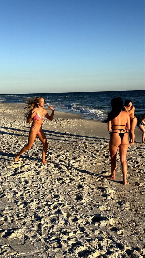 camilla_classy snapchat image archive image