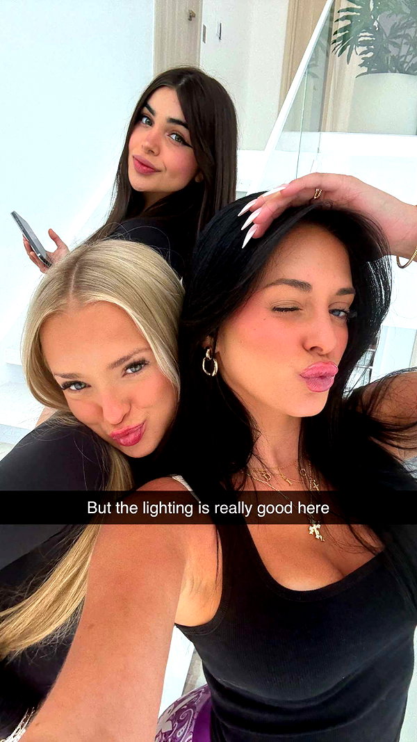 camilla_classy snapchat image archive image