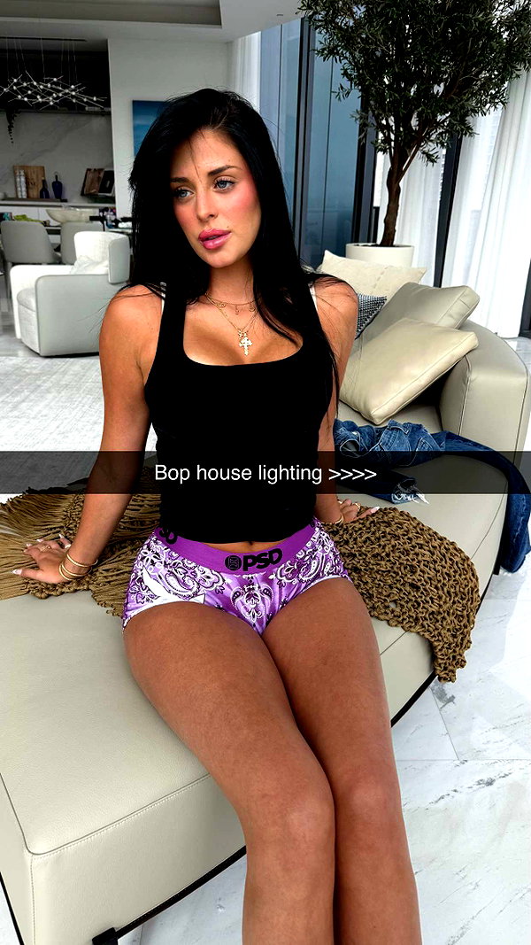camilla_classy snapchat image archive image