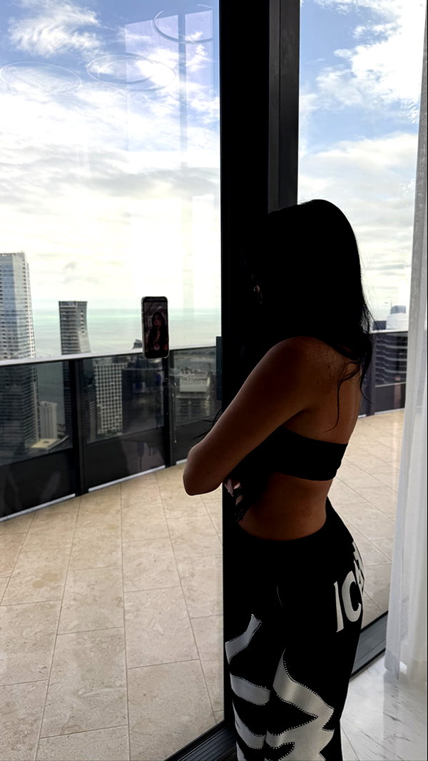 camilla_classy snapchat image archive image