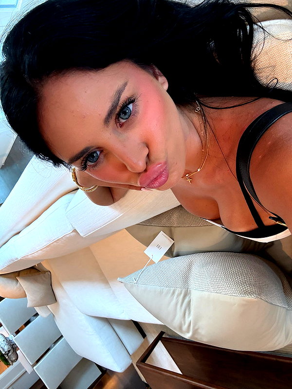 camilla_classy snapchat image archive image