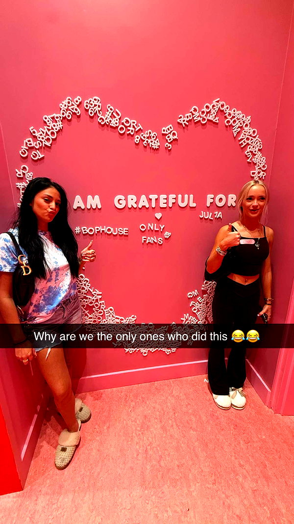 camilla_classy snapchat image archive image