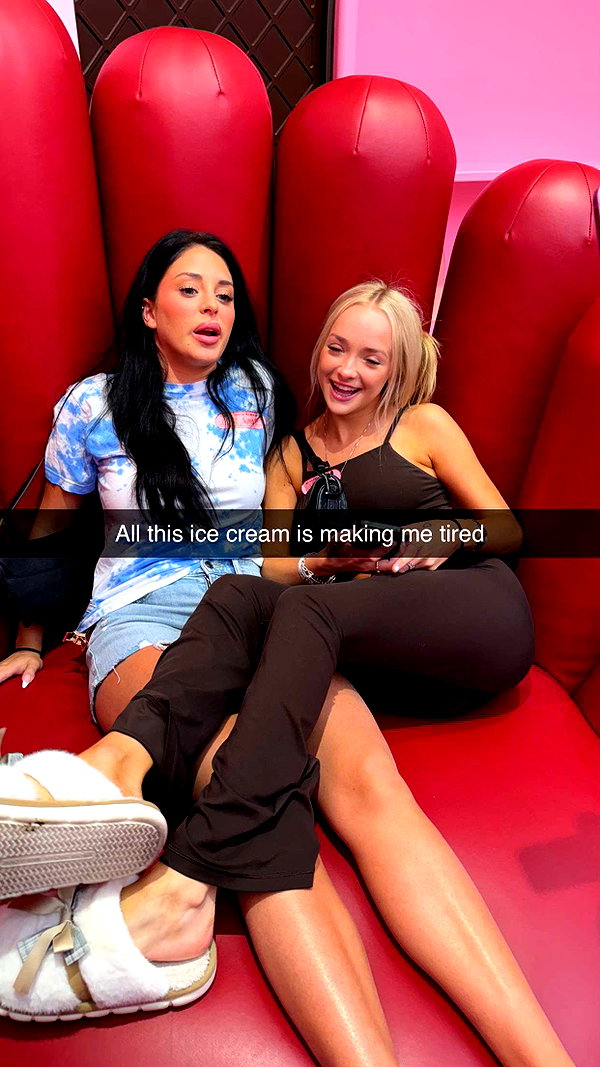 camilla_classy snapchat image archive image