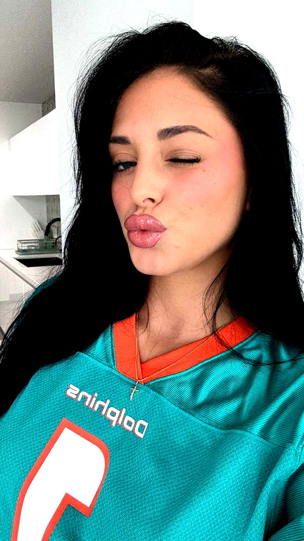 camilla_classy snapchat image archive image