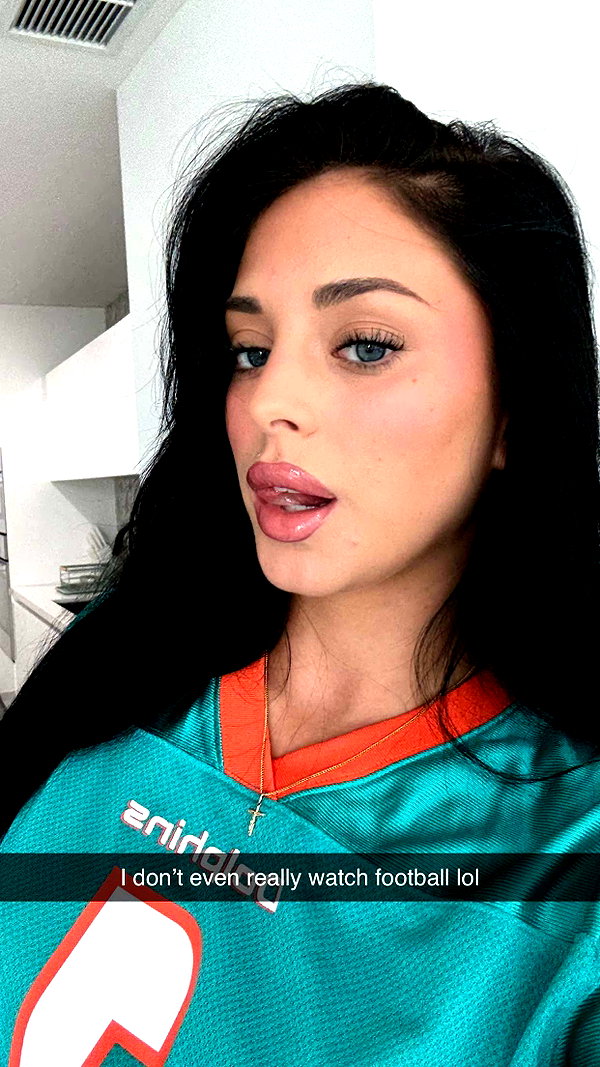 camilla_classy snapchat image archive image