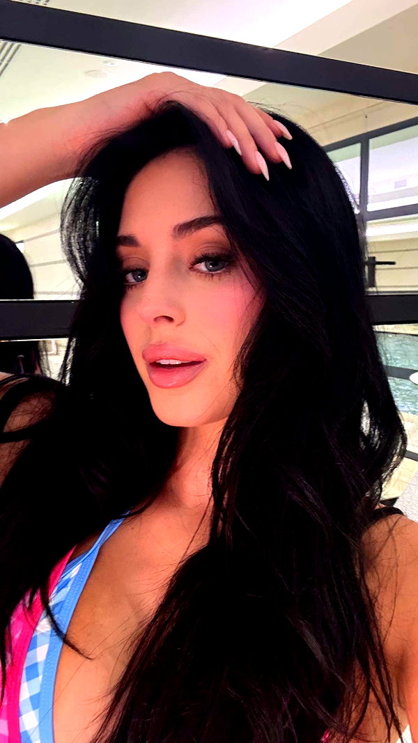 camilla_classy snapchat image archive image