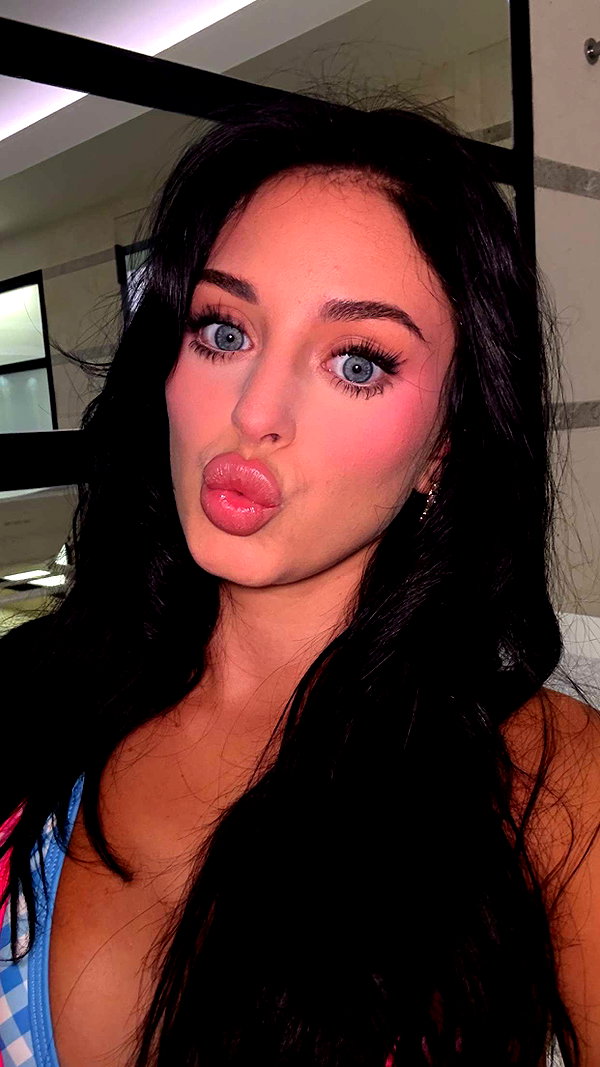 camilla_classy snapchat image archive image