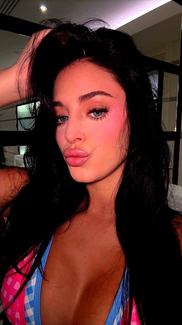 camilla_classy snapchat image archive image