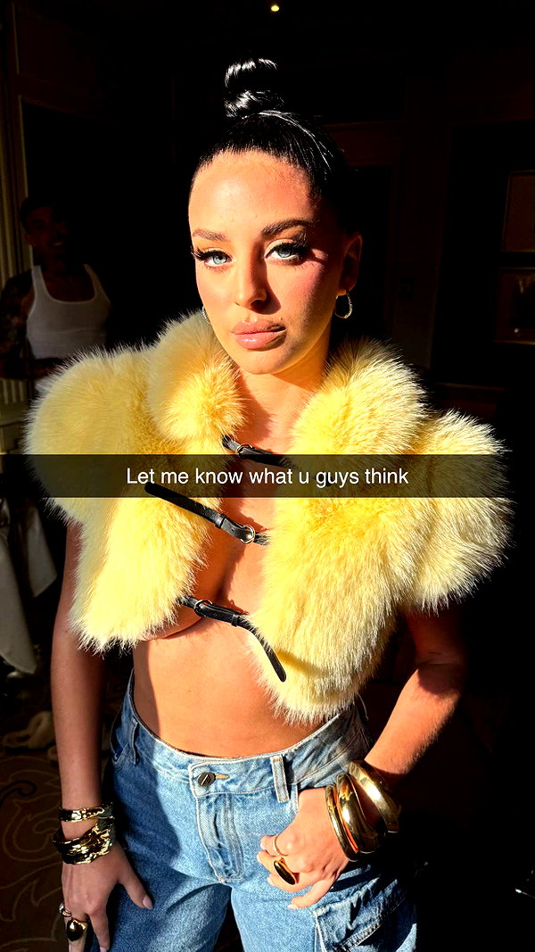 camilla_classy snapchat image archive image