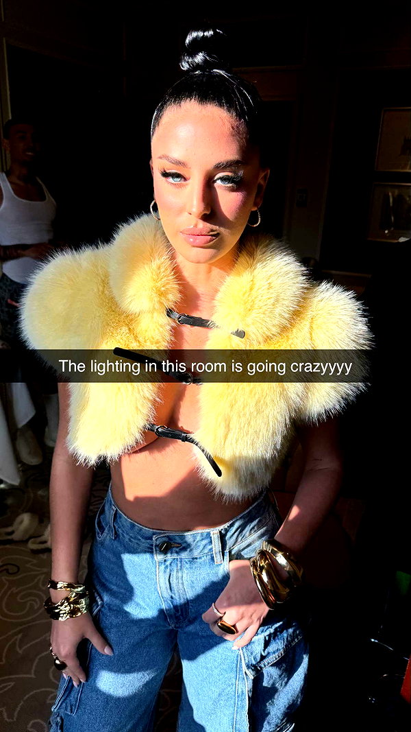 camilla_classy snapchat image archive image