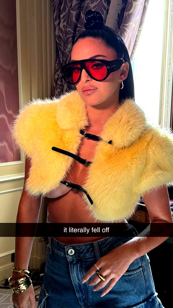 camilla_classy snapchat image archive image