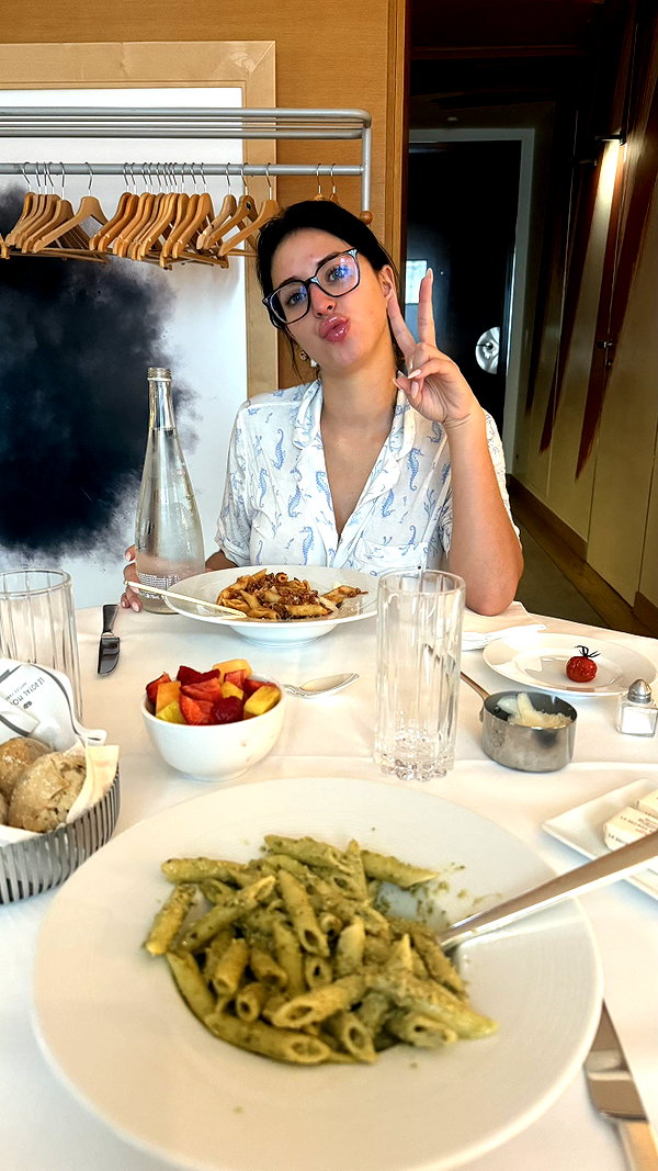 camilla_classy snapchat image archive image