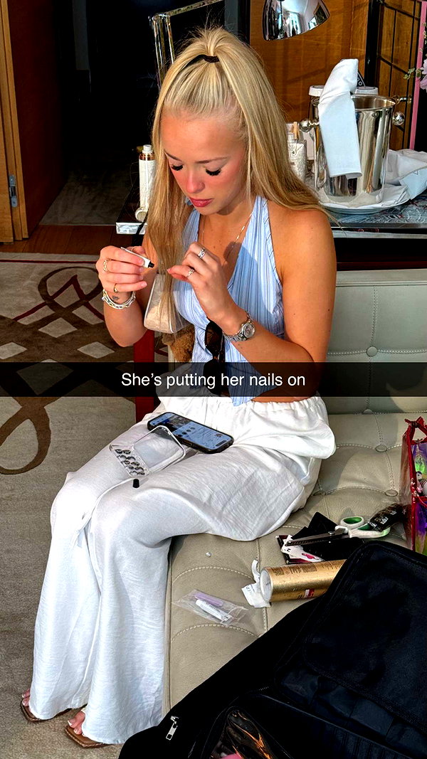 camilla_classy snapchat image archive image
